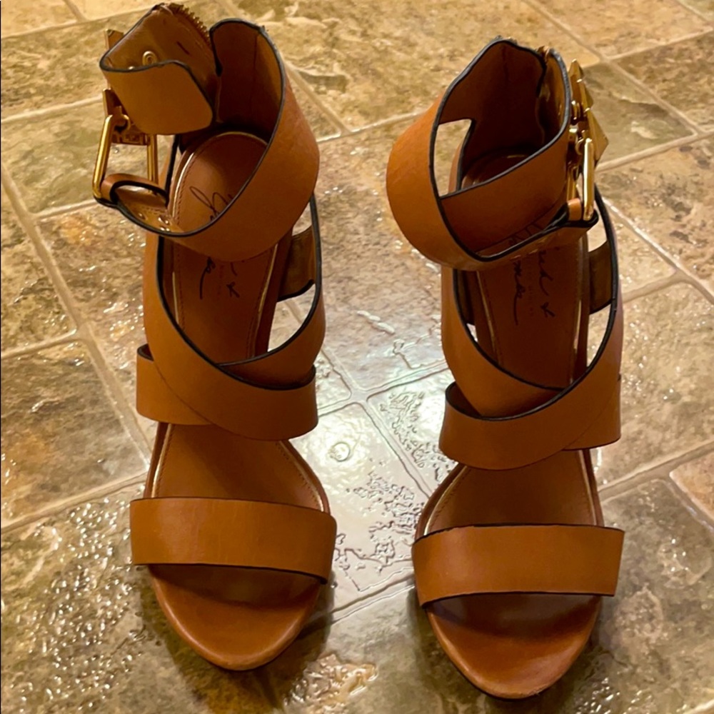 Platform sandal